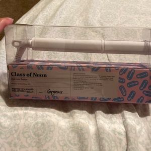 Paul Mitchell mini flat iron NEW